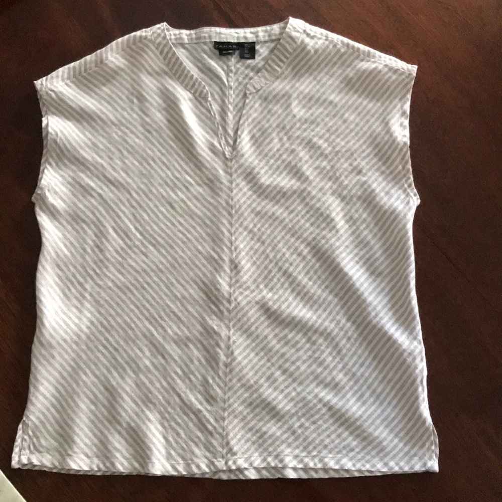 Tahari  top